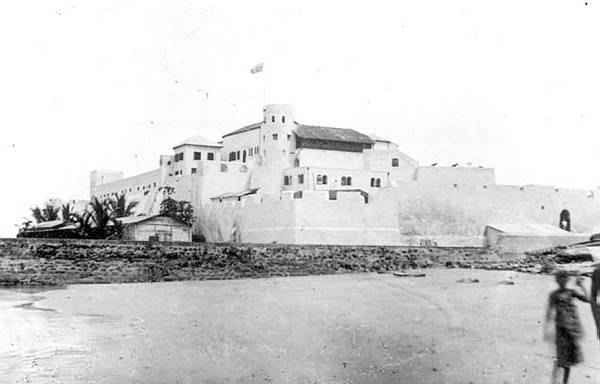 Castle St. George and the town of Elmina